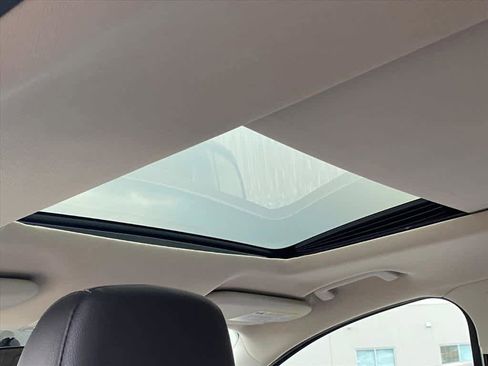 Used 2019 Ford Escape SEL image 22