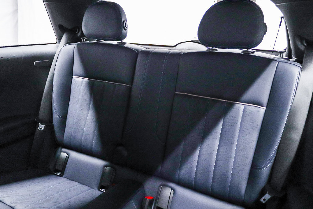 Used 2026 MINI Cooper 2-Door Hardtop FWD image 20
