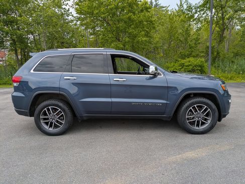 Used 2020 Jeep Grand Cherokee Limited w/ Premium Lighting Group AWD/4WD image 2