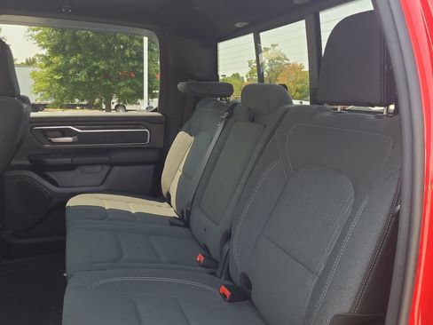 Used 2021 RAM 1500 Big Horn AWD/4WD image 13