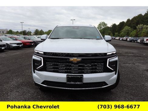 New 2026 Chevrolet Suburban High Country AWD/4WD image 2