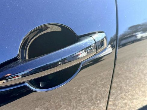 Used 2025 Nissan Sentra SR w/ Midnight Edition image 39