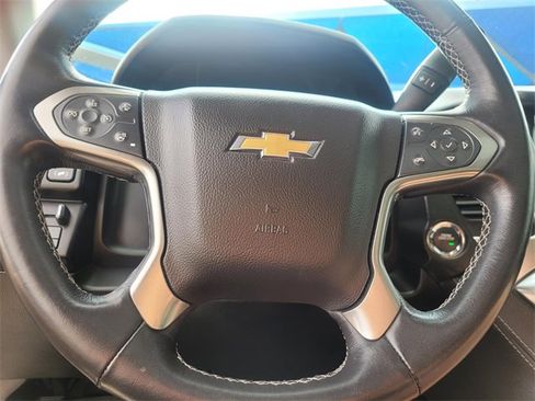 Used 2020 Chevrolet Suburban Premier image 34