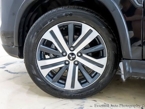 Used 2024 Mitsubishi Outlander Sport ES AWD/4WD image 12