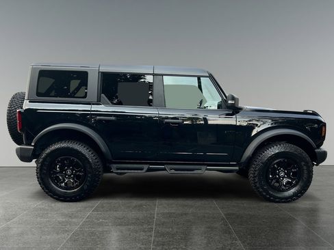 Used 2023 Ford Bronco Wildtrak image 8