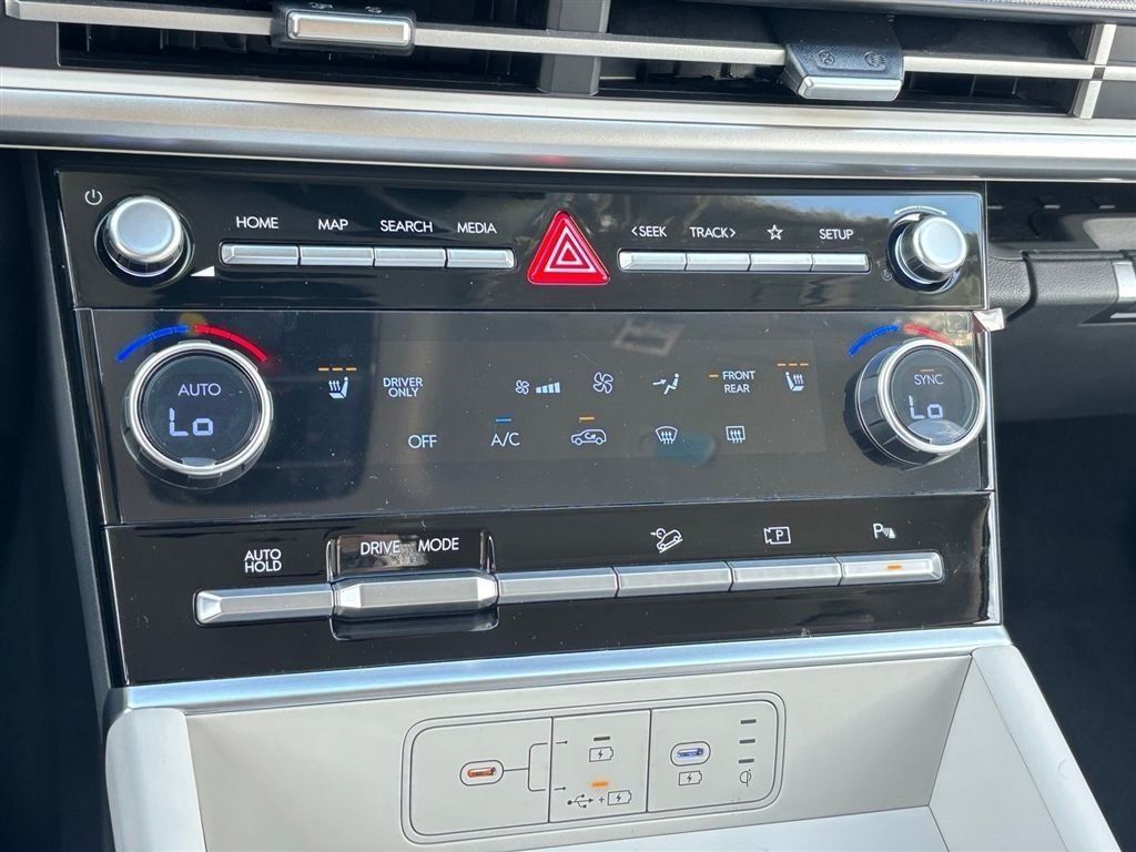 New 2026 Hyundai Santa Fe SEL FWD image 23