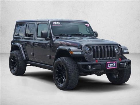 Used 2019 Jeep Wrangler Unlimited Rubicon AWD/4WD image 3