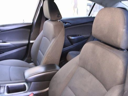 Used 2016 Chevrolet Cruze LT image 16