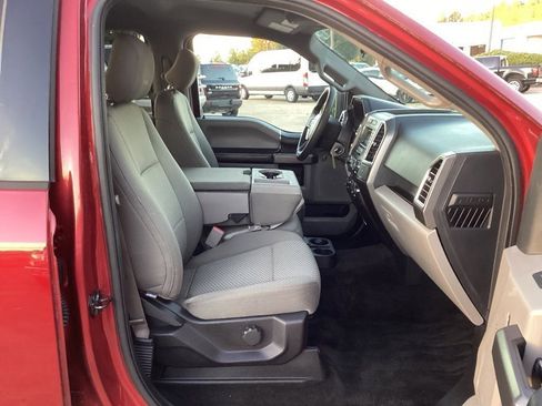 Used 2015 Ford F150 XLT image 31