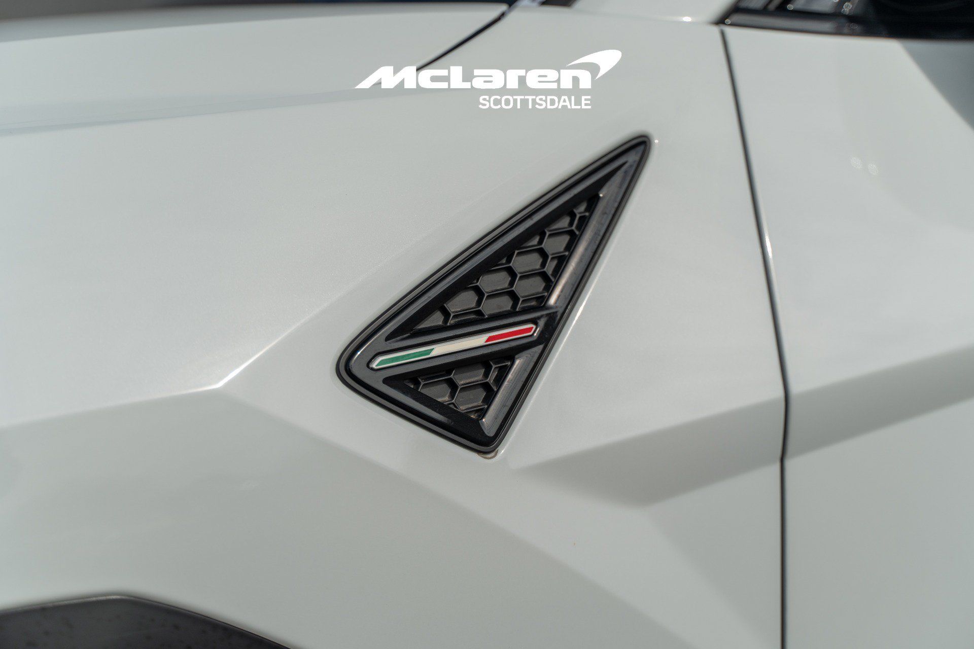 Used 2022 Lamborghini Urus AWD/4WD image 27