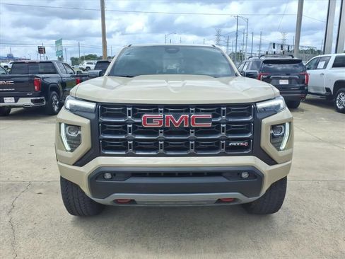 Used 2024 GMC Canyon AT4 w/ Canyon Safety Plus Package AWD/4WD image 2