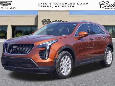Used 2019 Cadillac XT4 Luxury FWD image 1