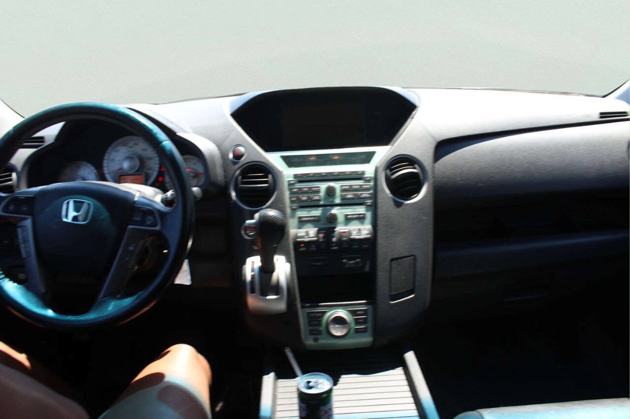 Used 2011 Honda Pilot Touring image 12