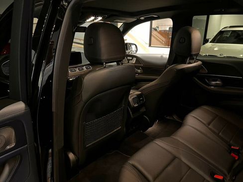 Used 2024 Mercedes-Benz GLE 350 4MATIC image 11