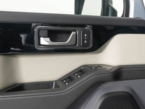 New 2025 INEOS Grenadier Fieldmaster Edition AWD/4WD image 13