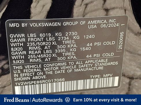 Certified 2024 Volkswagen ID.4 Pro S AWD/4WD image 34