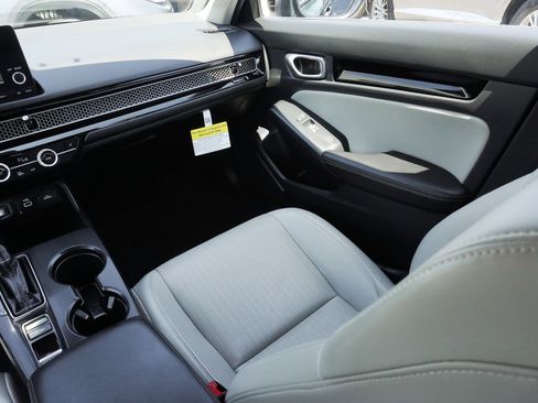Used 2024 Honda Civic EX-L image 36