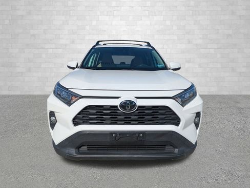 Used 2019 Toyota RAV4 XLE w/ Convenience Package image 6