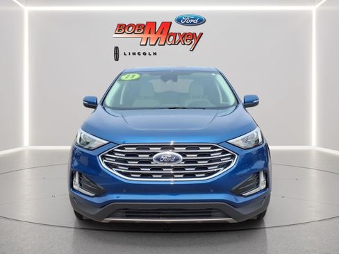 Used 2023 Ford Edge Titanium AWD/4WD image 2