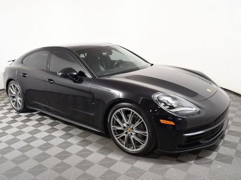 Used 2020 Porsche Panamera 4S image 8