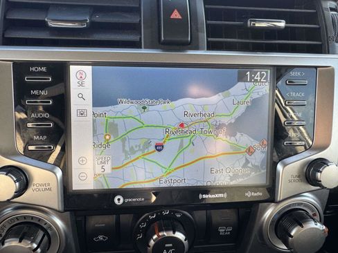 Certified 2022 Toyota 4Runner SR5 Premium image 31