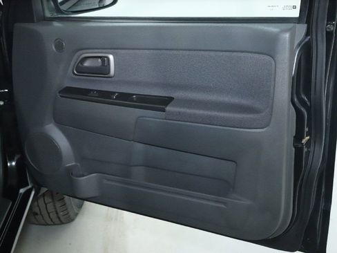 Used 2004 Chevrolet Colorado LS w/ Power Convenience Package image 28