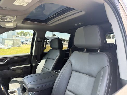 Used 2024 Chevrolet Silverado 1500 LTZ w/ LTZ Premium Package AWD/4WD image 28