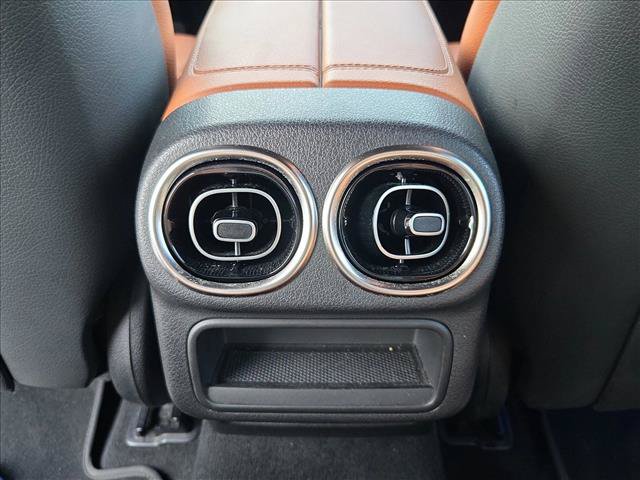 Used 2023 Mercedes-Benz GLC 300 image 16