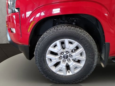 Used 2022 Nissan Frontier SV AWD/4WD image 21