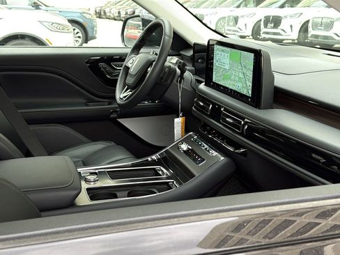 New 2026 Lincoln Aviator Reserve image 11