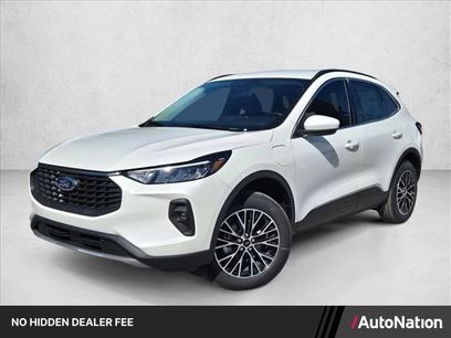New 2026 Ford Escape SE w/ Class II Trailer Tow Package