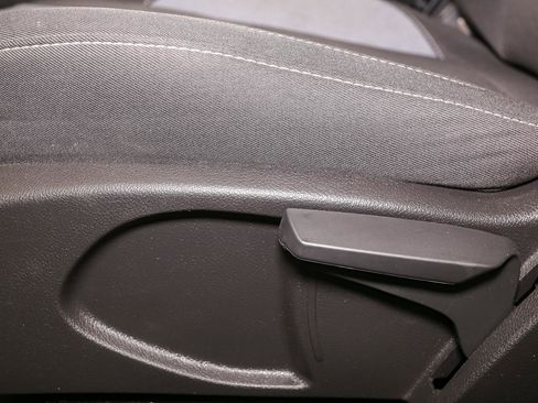 Used 2017 Ford Focus ST FWD image 41