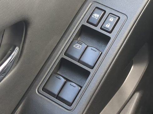 Certified 2024 Nissan Frontier SL RWD image 24