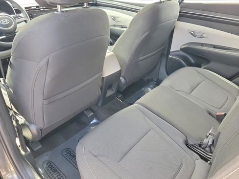 Used 2022 Hyundai Tucson SE w/ Cargo Package image 7