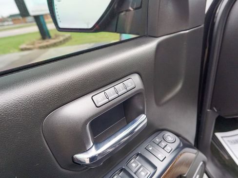 Used 2017 GMC Sierra 1500 Denali w/ Denali Ultimate Package image 17