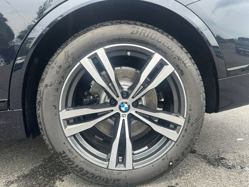New 2027 BMW X7 xDrive40i w/ M Sport Package AWD/4WD image 18