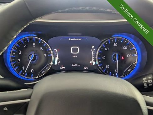 Used 2025 Chrysler Pacifica Select FWD image 18