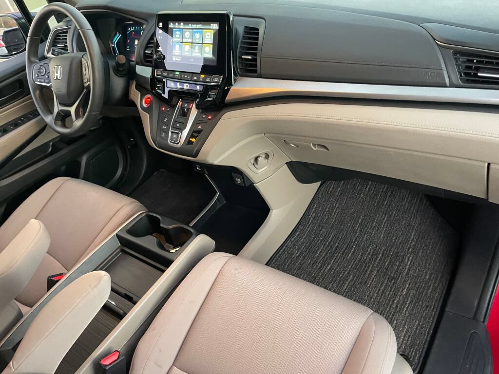 Certified 2024 Honda Odyssey EX image 31