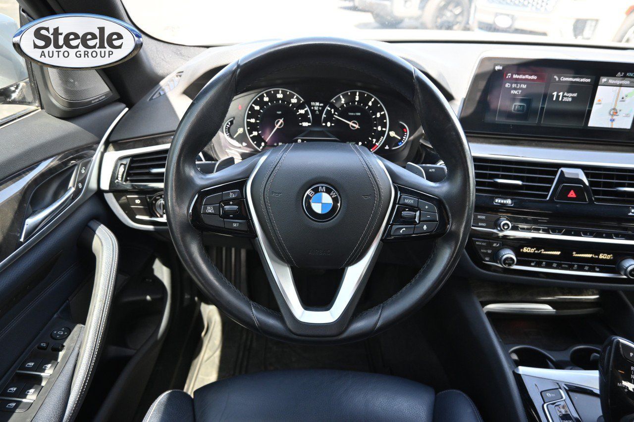 Used 2017 BMW 540i RWD image 9
