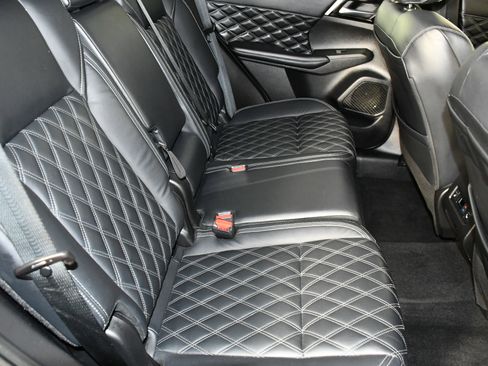 Used 2022 Mitsubishi Outlander SEL image 45