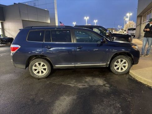 Used 2011 Toyota Highlander 4WD image 3