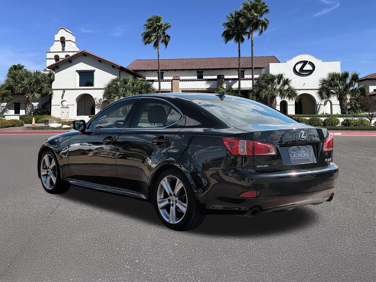 Used 2013 Lexus IS 250 w/ Premium Pkg Value Edition RWD image 4