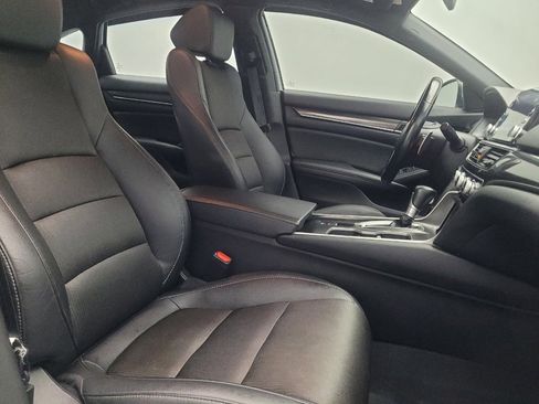 Used 2020 Honda Accord Sport image 21