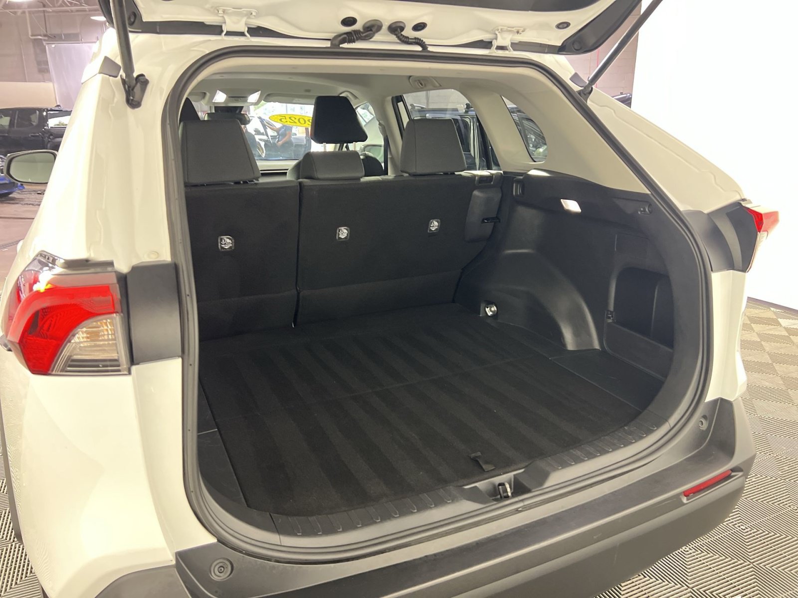 Used 2025 Toyota RAV4 LE FWD image 26