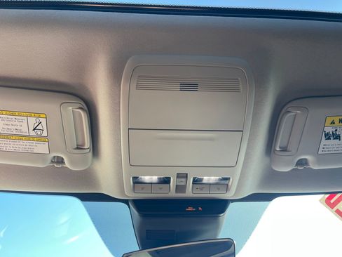 Used 2023 MAZDA CX-30 AWD 2.5 S w/ Premium Package image 21