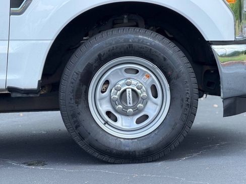 Used 2017 Ford F250 XL w/ Power Equipment Group RWD image 22