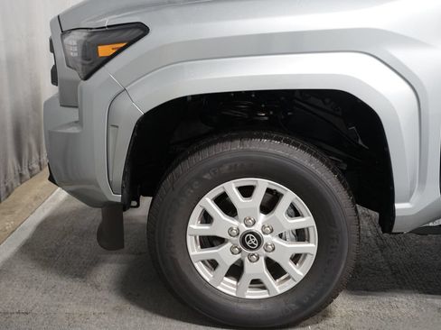 New 2026 Toyota Tacoma SR5 AWD/4WD image 5
