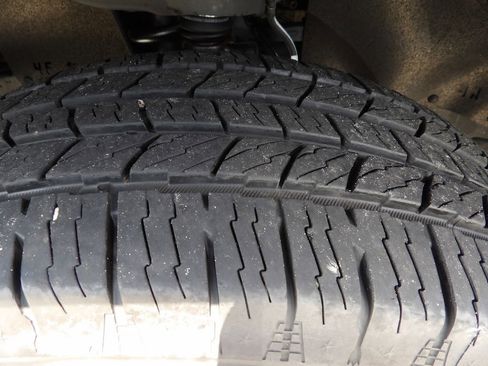 Used 2020 Toyota Tacoma SR image 48