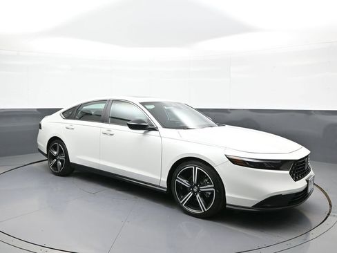 Certified 2023 Honda Accord Sport image 4
