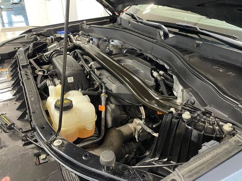 Used 2020 Ford Explorer Limited image 41